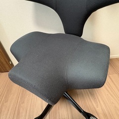 オフィスチェア　椅子　ゲームチェア　リモートワークの画像