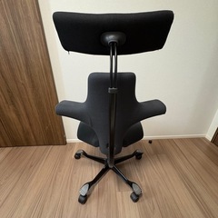 オフィスチェア　椅子　ゲームチェア　リモートワークの画像