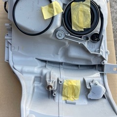 ハイエース　200系　右ヘッドライトLEDの画像