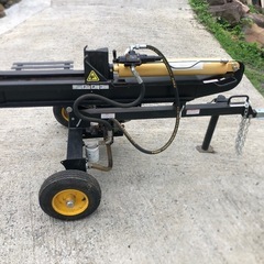 エンジン薪割り機　25トン　　薪ストーブの画像