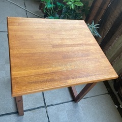 【値下げ】木製テーブルの画像