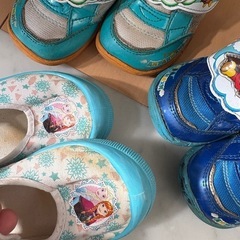 アンパンマン　アナ雪　上履き　スニーカー　靴の画像