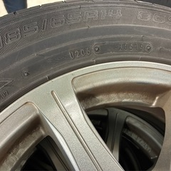 タイヤ　14インチの画像