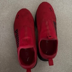 PUMAスニーカーの画像
