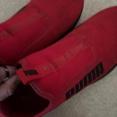PUMAスニーカーの画像