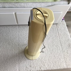 【YAMAZEN】タワー型扇風機の画像