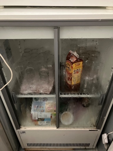 飲食店　ビール用冷蔵庫