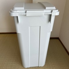 【至急】４５ℓ ゴミ箱の画像