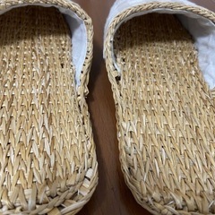 500円【非対面】ムギワラスリッパ　ギンガムチェック 夏用 ナチュラル素材 麦わら ルームシューズの画像