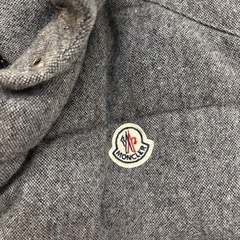 Moncler グレー ベスト ウール・ナイロン混合の画像