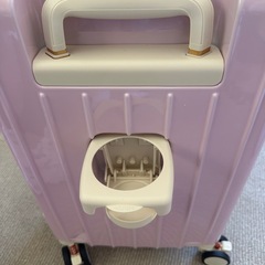 スーツケース ピンク 客室持込ドリンクホルダー フロントアクセスの画像