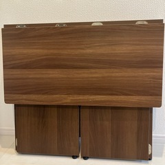 木製折りたたみテーブル　棚付きの画像
