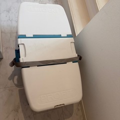 テーブルにもなるクーラボックス PROFIT WING COOLER 2000  の画像