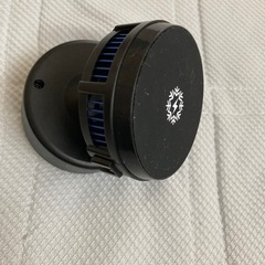 お値下げしました！ワイヤレス充電器 真空式スマホホルダー　高速冷却の画像