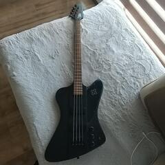 商談中Epiphone Goth Thunderbird-IV Pitch Black

の画像