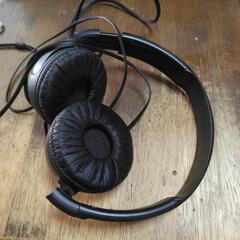 ヘッドホン　sony  MDR--ZX110の画像