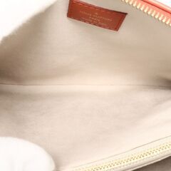 ヴィトン モノグラムエンボス クッサンPM の画像
