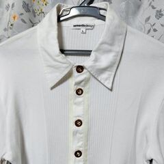 ブランドsemantic design 　Ｌサイズ　クリスタルボタン　綿100の画像