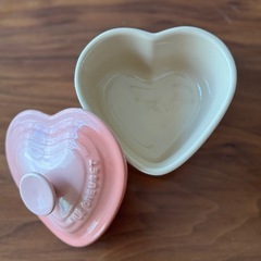 ル・クルーゼ ラムカン ダムール蓋付きの画像