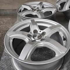 美品violento PCD100 15×6.5j+40 5穴の画像