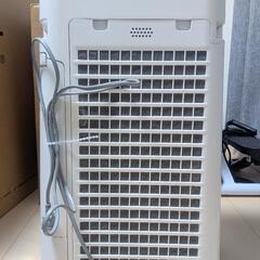 SHARP シャープ 花粉モード搭載 プラズマクラスター 加湿空気清浄機 空気清浄機 KC-H50-W 2019年製 動作確認済みの画像