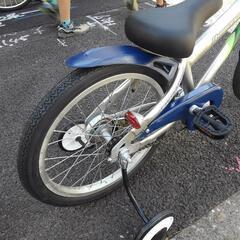 7/30 （水）~8/2（土）までお休み！中古子供自転車３６５１　前後タイヤ新品！　ブリヂストン　クロスファイヤーキッズ　１８インチ　ギヤなし　 身長１０６㎝前後　＊片足スタンドに変更可・無料（購入時のみ）の画像