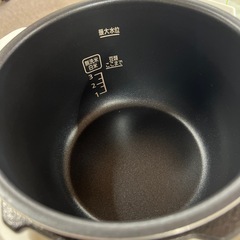 IRIS OHYAMA 電気圧力鍋 PC-EMA3-W 2019年の画像
