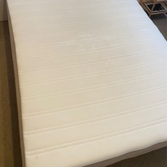 IKEA 
セミダブルマットレスの画像
