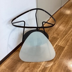 アルミ脚ガラステーブル（イケア）（町田市再生家具）0725の画像