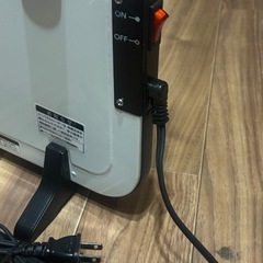 山善 ミニ パネルヒーター 足元ヒーター (温度調節機能付) ホワイトの画像