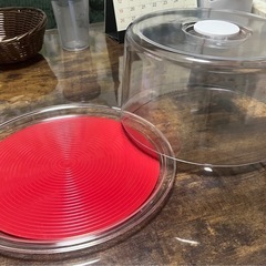 ケーキスタンド　ドーム蓋付きの画像