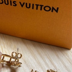 ヴィトン  ピアス 正規品の画像