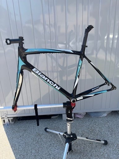 Bianchi Vertigo フルカーボンフレームセット Bianchi カーボンフレーム (もっち) 相見のロードバイクの中古