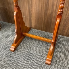 ハンガーラック アンティーク調の画像