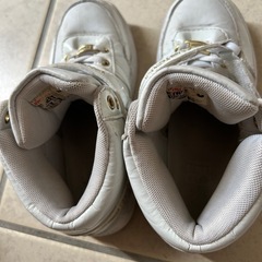 スニーカー白21㌢の画像