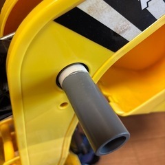 ショベルカー　手動　おもちゃ　乗れる　足けり車　の画像