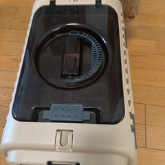 犬のケージの画像