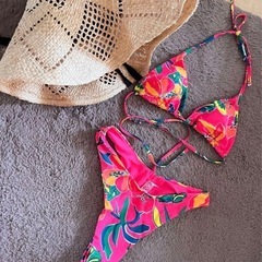 未使用、海外製品ブランド水着まとめ売りの画像