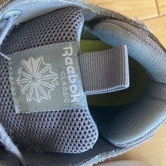 リーボックキッズスニーカーの画像