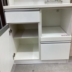 【取りに来られる方限定】　ニトリ　レンジボード　２枚扉　使用感・割れ有の画像