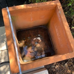 【取引完了いたしました。ありがとうございます】引取限定　大型　素焼き鉢　植木鉢　鉢　　の画像