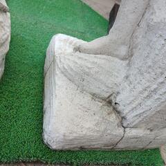 イタリア製　石像　花を持つ子供と笛を吹くエンジェルの画像