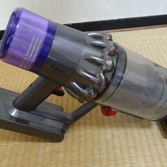 ダイソンコードレスクリナーV11(値下げしました)の画像