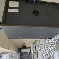 古いスピーカーですが、現役で使用中の画像