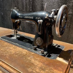 アンティークミシン(JANOME)の画像