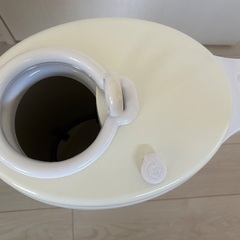 Ubbi(ウッビ) のオムツ用ゴミ箱の画像
