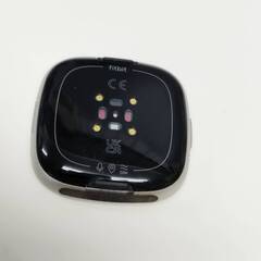 fitbit versa 4 スマートウォッチ/FB523SRAG-FRCJK の画像