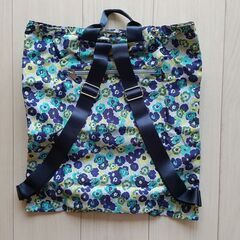 【未使用タグ付き】ポケッタブルリュック　オンワード樫山の画像