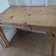無印良品　　机　デスク　パイン材　引き出し付き　無垢材　学習机の画像