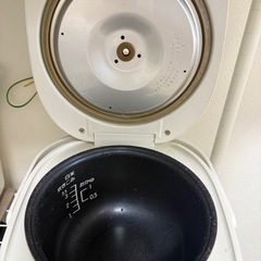 炊飯器の画像
